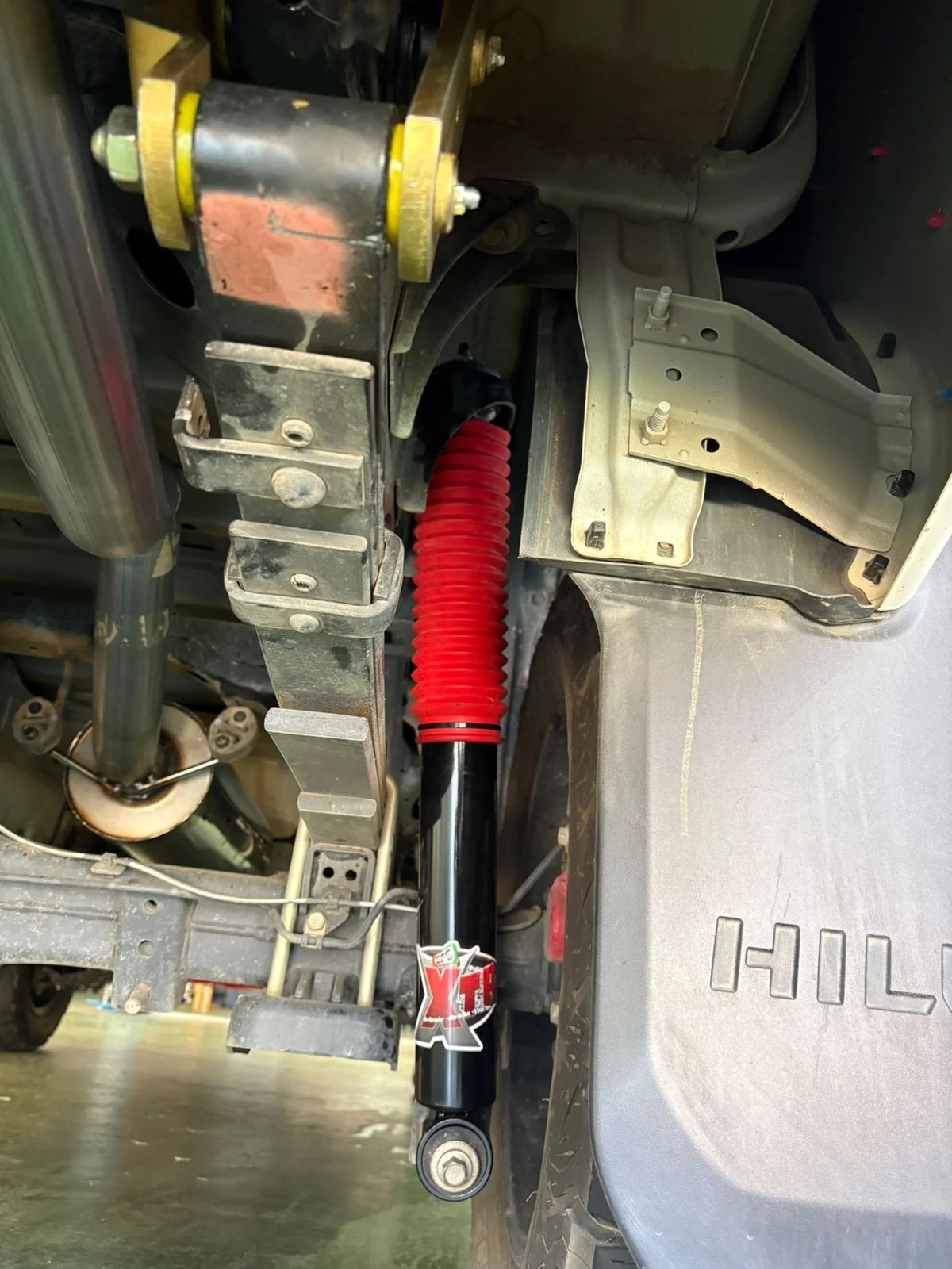 Fitted EFS shock absorber and suspension components